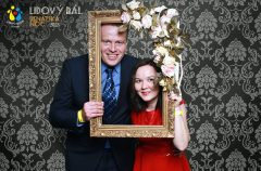 lidovy-bal_002_gzwfnvax7sj5h2eq3pct